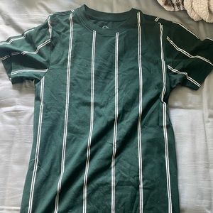 STRIPED WHITE AND GREEN TEE
